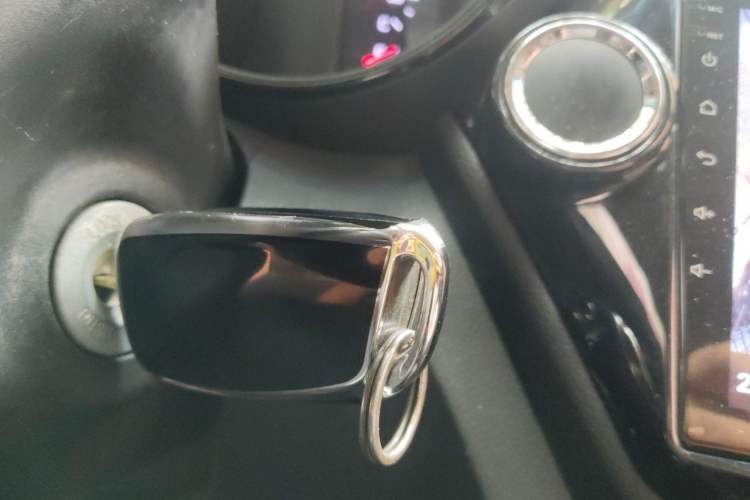 Used Kia K2 2011 Sedan 1.4L Automatic Top-Trim Vehicle Key