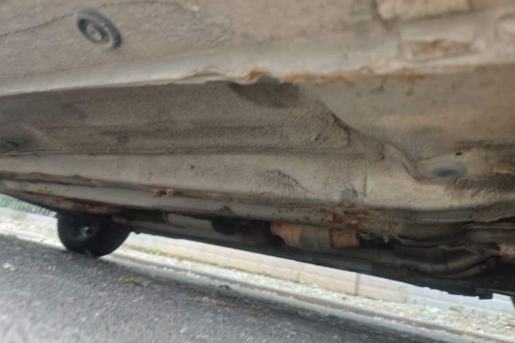 Used Kia K2 2011 Sedan 1.6L Automatic Transmission Premium Chassis Front Right