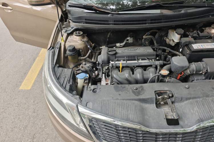 Used Kia K2 2011 Sedan 1.6L Automatic Transmission Premium Engine Bay Right
