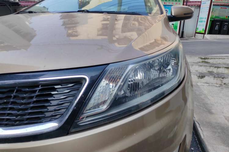 Used Kia K2 2011 Sedan 1.4L MT TOP Left Front Headlight