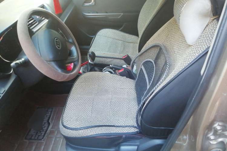 Used Kia K2 2011 Sedan 1.4L Manual Transmission GLS Left Front Seat