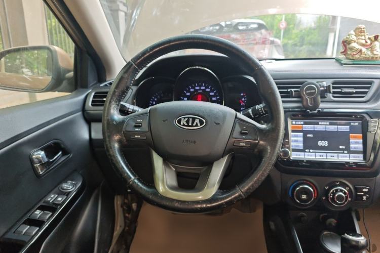 Used Kia K2 2011 Sedan 1.6L Automatic Transmission Premium Steering Wheel