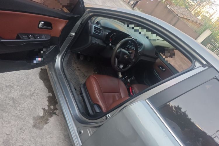 Used Kia K2 2011 Sedan 1.4L Manual Transmission GLS Driver Seat