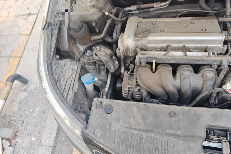 Used Kia K2 2011 Sedan 1.4L Automatic GLS Engine Bay Right