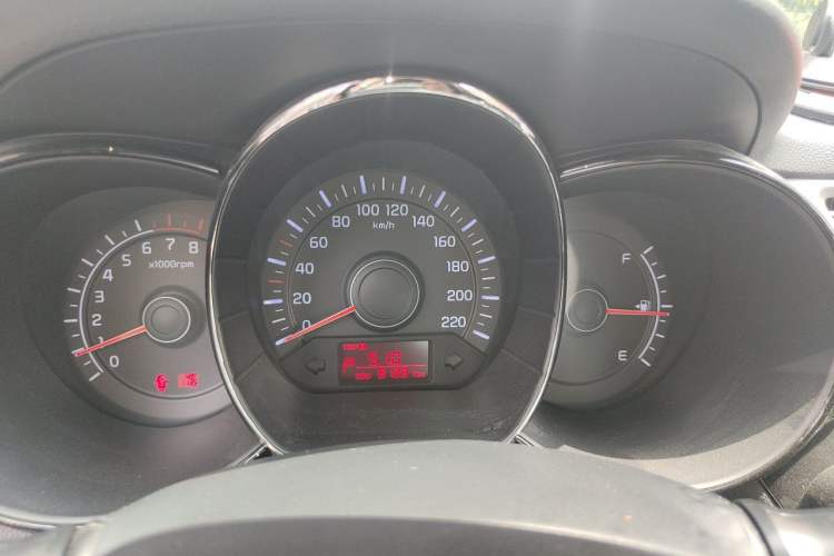 Used Kia K2 2011 Sedan 1.4L Manual Transmission GLS Instrument Cluster