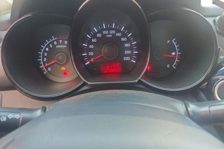 Used Kia K2 2011 Sedan 1.4L Manual Transmission GLS Instrument Cluster