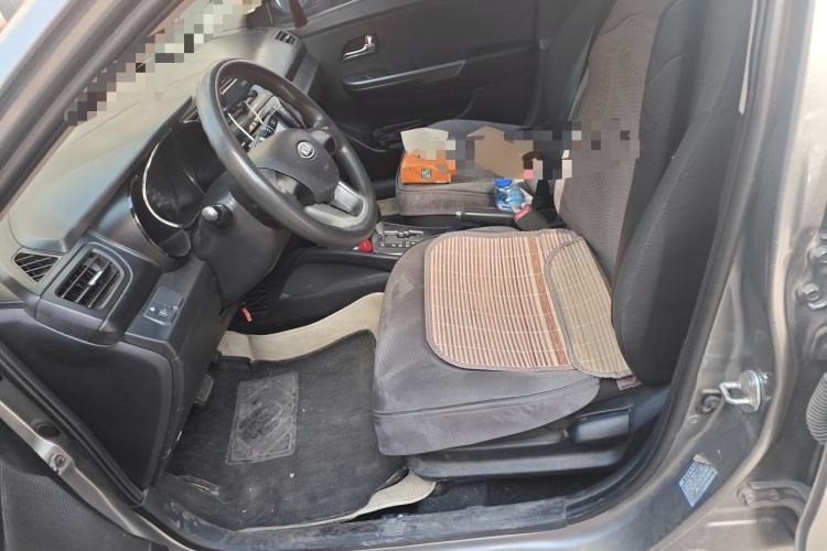 Used Kia K2 2011 Sedan 1.4L Automatic GLS Left Front Seat