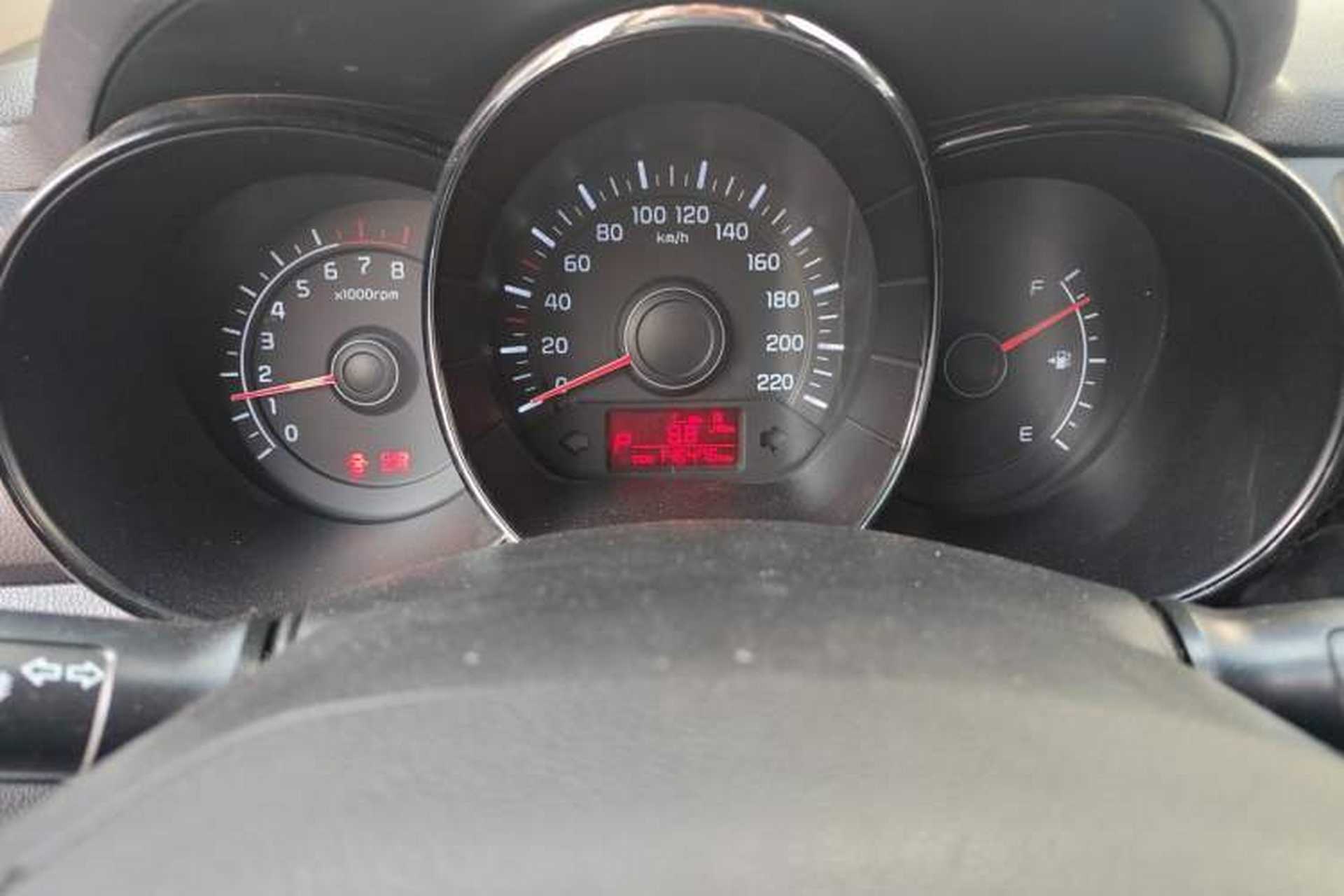 Used Kia K2 2011 Sedan 1.4L Automatic GLS Odometer Close Up