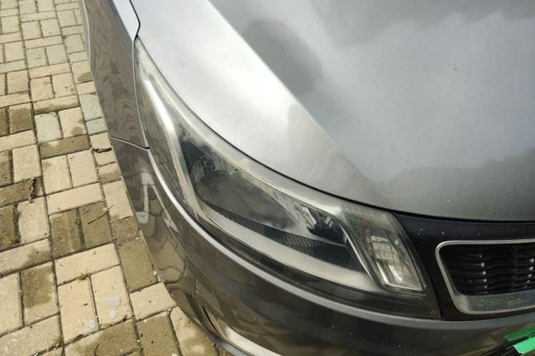 Used Kia K2 2011 Sedan 1.4L Manual Transmission GLS Right Front Headlight