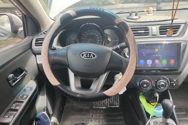 Used Kia K2 2011 Sedan 1.4L Manual Transmission GLS Steering Wheel