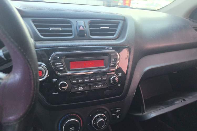 Used Kia K2 2011 Sedan 1.6L Automatic Transmission Premium Audio And AC Panel