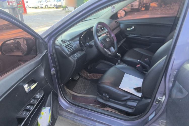 Used Kia K2 2011 Sedan 1.6L Automatic Transmission Premium Driver Seat