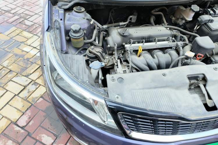 Used Kia K2 2011 Sedan 1.4L Automatic GLS Engine Bay Right