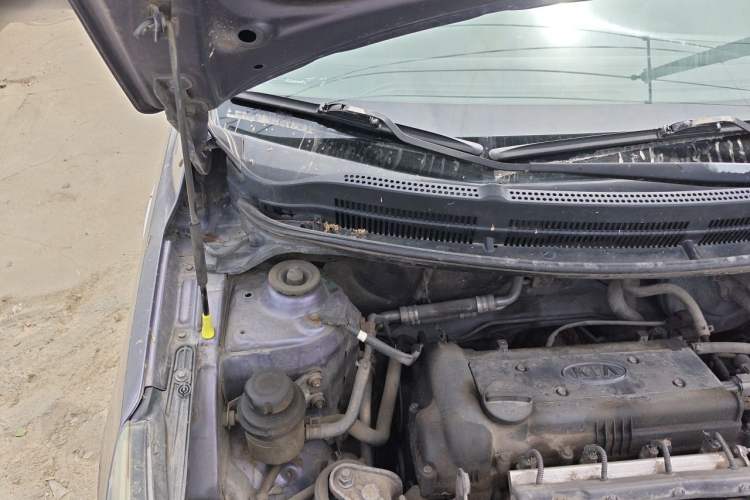Used Kia K2 2011 Sedan 1.6L Automatic Transmission Premium Engine Bay Right