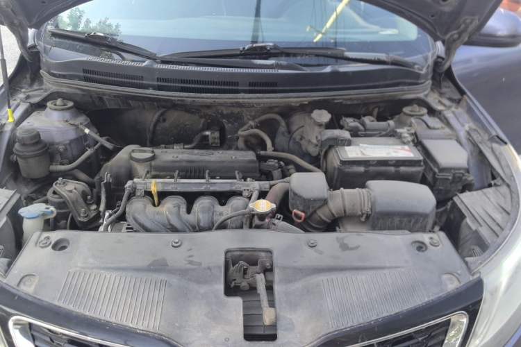 Used Kia K2 2011 Sedan 1.6L Automatic Transmission Premium Engine Bay