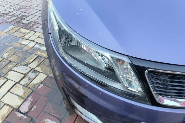 Used Kia K2 2011 Sedan 1.4L Automatic GLS Right Front Headlight
