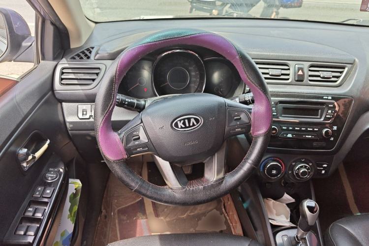 Used Kia K2 2011 Sedan 1.6L Automatic Transmission Premium Steering Wheel