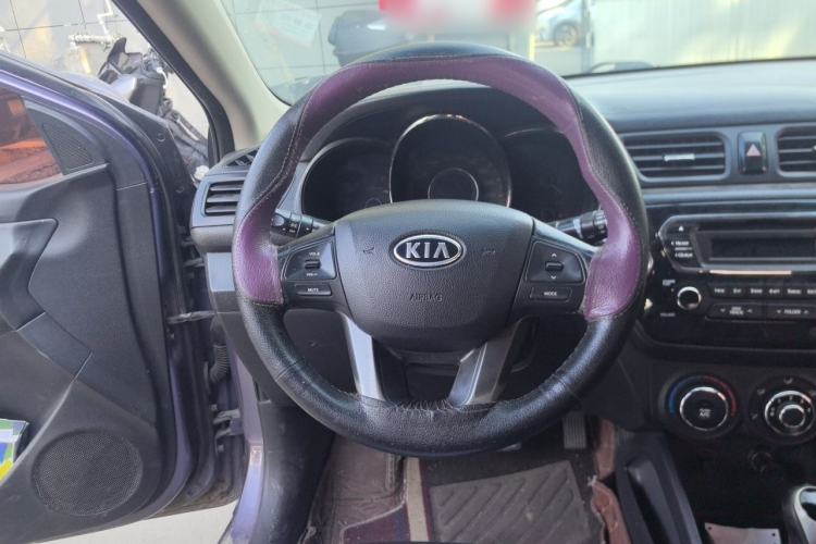 Used Kia K2 2011 Sedan 1.6L Automatic Transmission Premium Steering Wheel