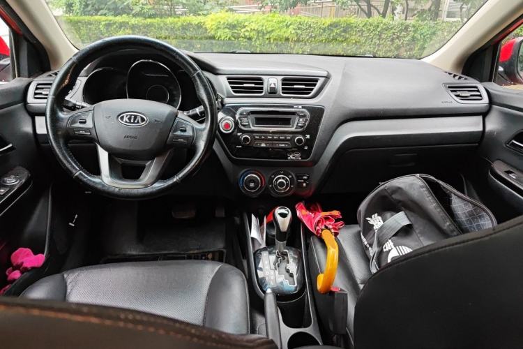 Used Kia K2 2011 Sedan 1.6L Automatic Transmission Premium Center Console