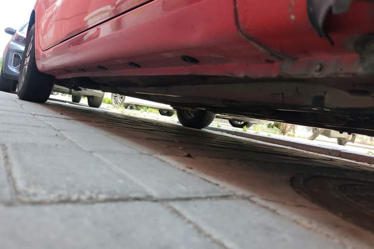 Used Kia K2 2011 Sedan 1.4L Manual Transmission GLS Chassis Front Right
