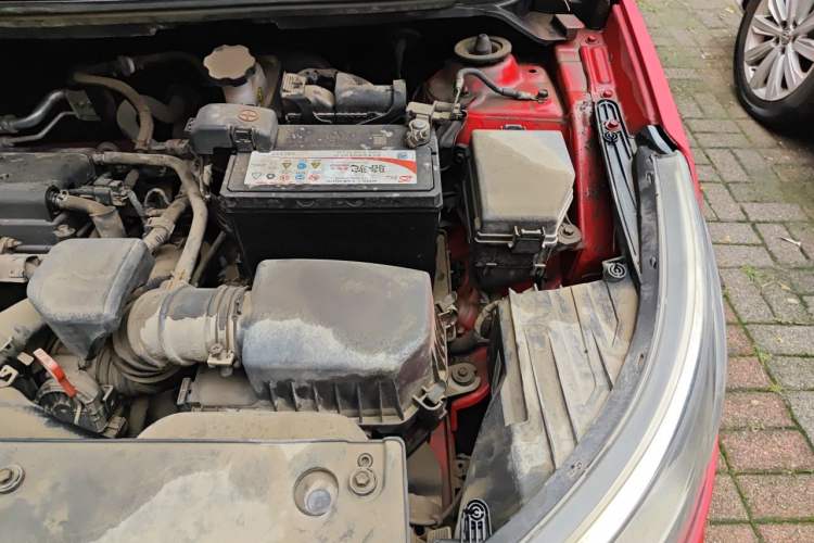 Used Kia K2 2011 Sedan 1.6L Automatic Transmission Premium Engine Bay Left
