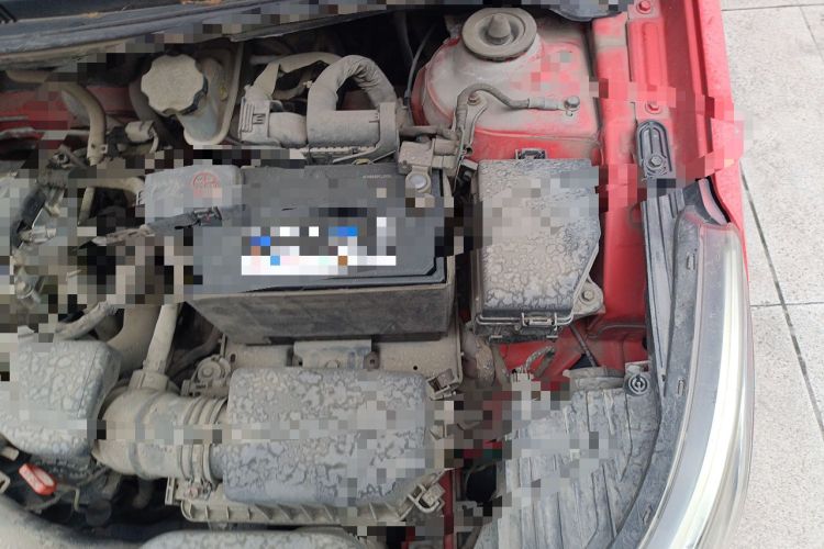 Used Kia K2 2011 Sedan 1.6L Automatic Transmission Premium Engine Bay Left