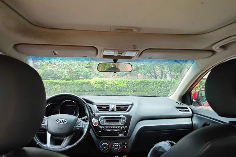 Used Kia K2 2011 Sedan 1.6L Automatic Transmission Premium Headliner
