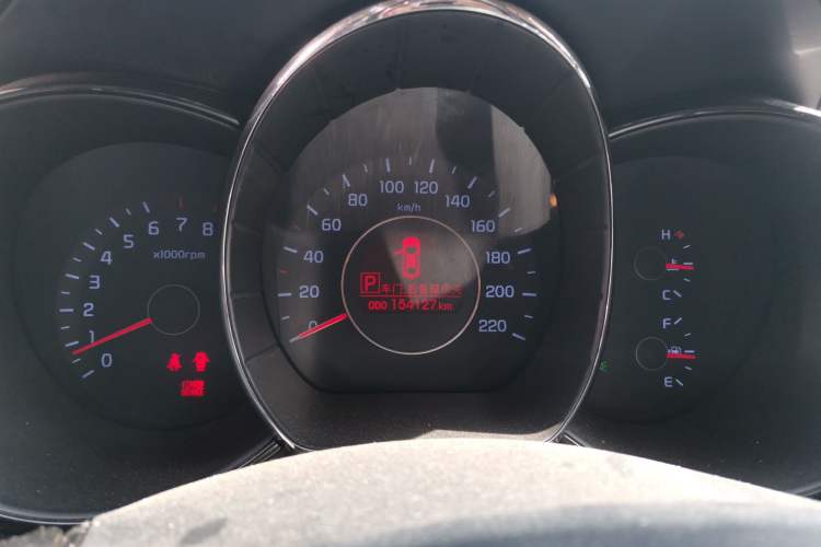 Used Kia K2 2011 Sedan 1.4L Automatic Top-Trim Instrument Cluster