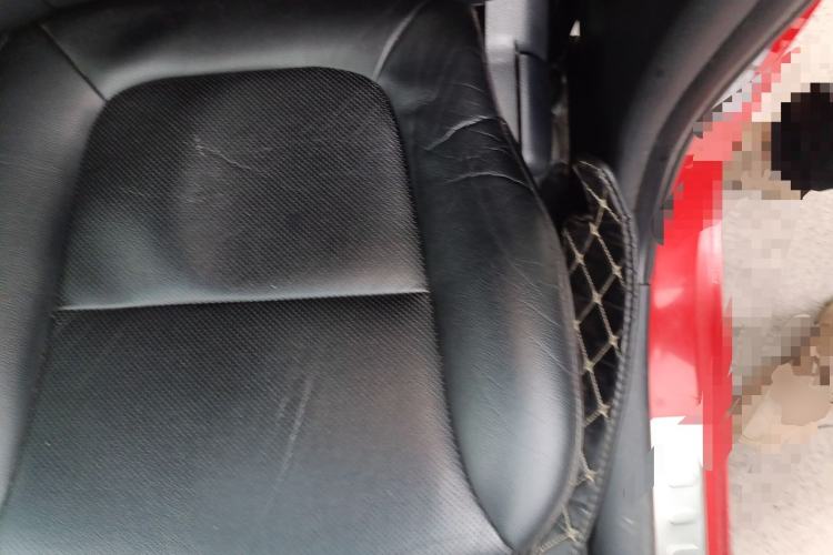 Used Kia K2 2011 Sedan 1.6L Automatic Transmission Premium Left Front Seat