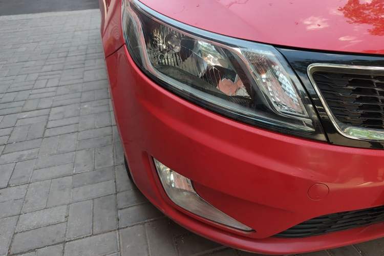 Used Kia K2 2011 Sedan 1.4L Manual Transmission GLS Right Front Headlight
