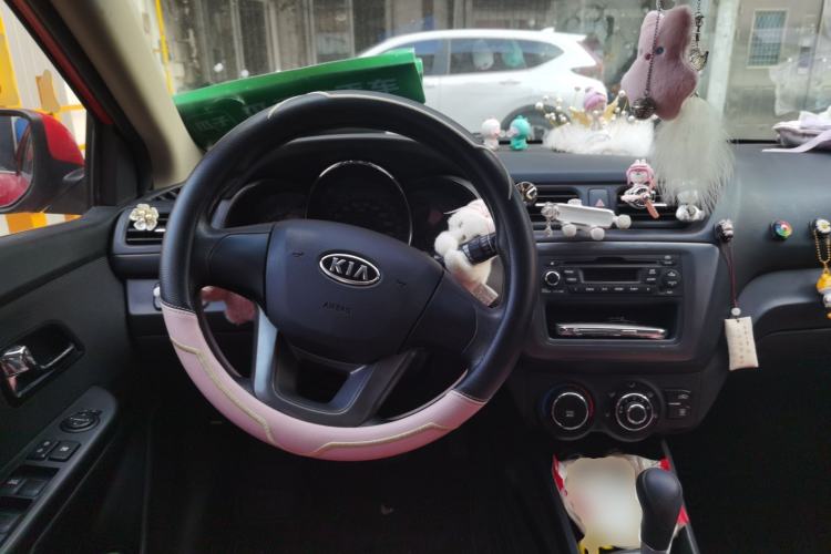Used Kia K2 2011 Sedan 1.4L Automatic GLS Steering Wheel