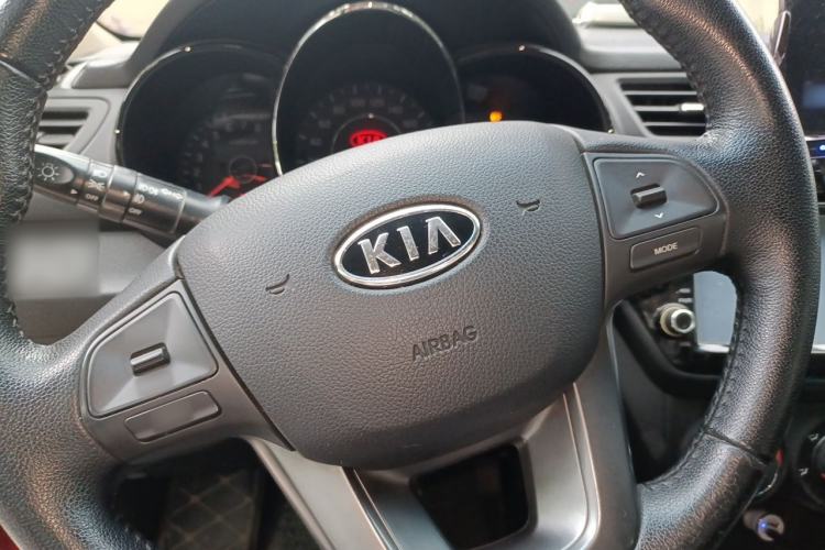 Used Kia K2 2011 Sedan 1.6L Automatic Transmission Premium Steering Wheel