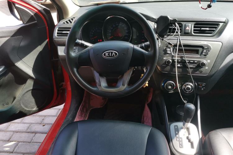 Used Kia K2 2011 Sedan 1.4L Automatic Top-Trim Steering Wheel
