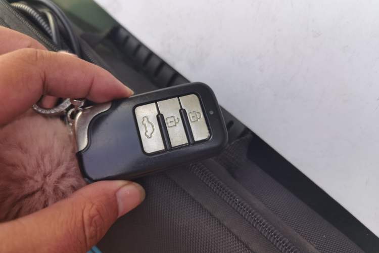 Used Kia K2 2011 Sedan 1.4L Automatic GLS Vehicle Key