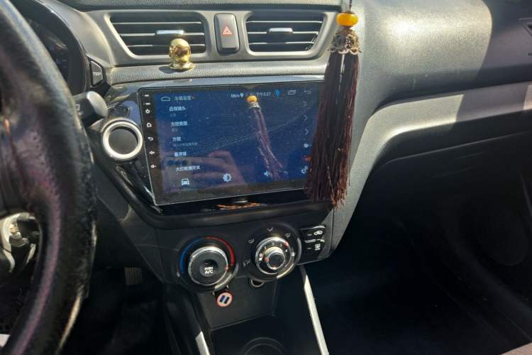 Used Kia K2 2011 Sedan 1.4L MT TOP Audio And AC Panel