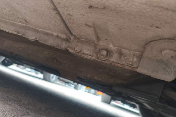 Used Kia K2 2011 Sedan 1.4L Automatic GLS Chassis Front Right