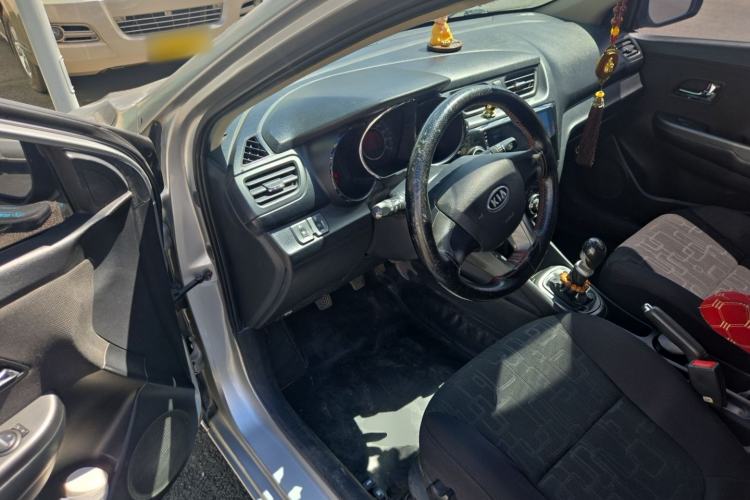 Used Kia K2 2011 Sedan 1.4L MT TOP Driver Seat