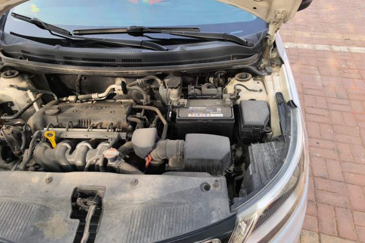 Used Kia K2 2011 Sedan 1.6L Automatic Transmission Premium Engine Bay Left