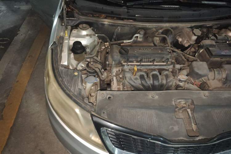Used Kia K2 2011 Sedan 1.4L Automatic GLS Engine Bay Right