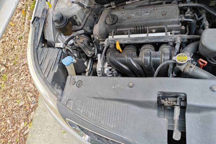 Used Kia K2 2011 Sedan 1.6L Automatic Transmission Premium Engine Bay Right