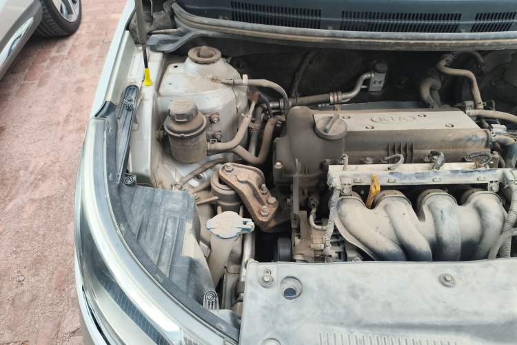 Used Kia K2 2011 Sedan 1.4L Automatic GLS Engine Bay Right
