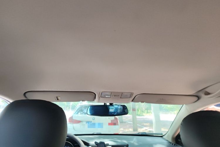 Used Kia K2 2011 Sedan 1.4L Automatic GLS Headliner