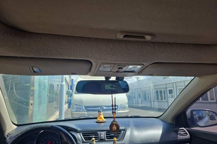 Used Kia K2 2011 Sedan 1.4L MT TOP Headliner