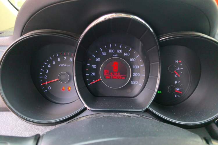 Used Kia K2 2011 Sedan 1.6L Automatic Transmission Premium Instrument Cluster