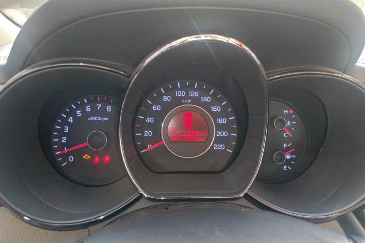 Used Kia K2 2011 Sedan 1.6L Automatic Transmission Premium Instrument Cluster