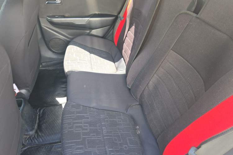 Used Kia K2 2011 Sedan 1.4L MT TOP Left Rear Seat