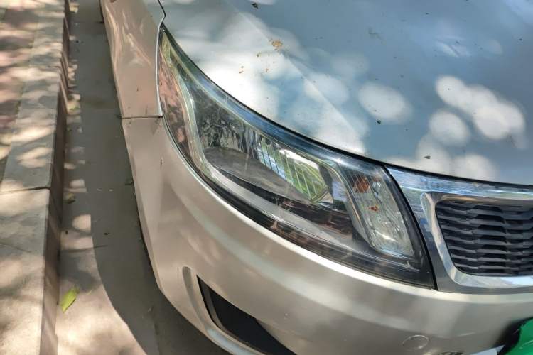 Used Kia K2 2011 Sedan 1.4L Automatic GLS Right Front Headlight
