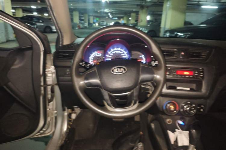 Used Kia K2 2011 Sedan 1.4L Automatic GLS Steering Wheel