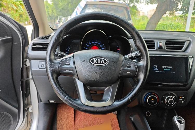 Used Kia K2 2011 Sedan 1.6L Automatic Transmission Premium Steering Wheel