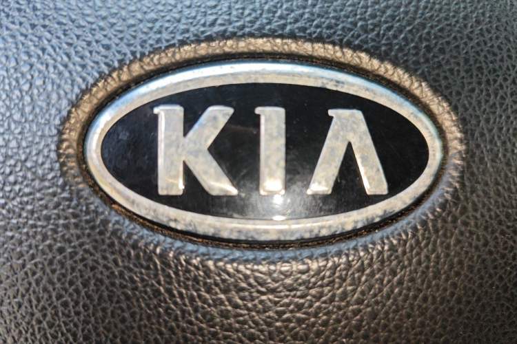 Used Kia K2 2011 Sedan 1.6L Automatic Transmission Premium Vehicle Key